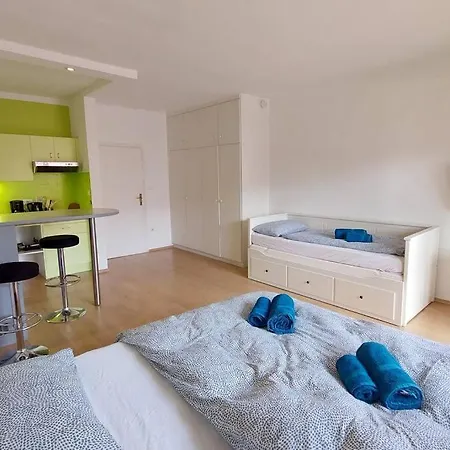 Nora S 5 - Panoramic Terrace & Bio Garden Apartment Meran